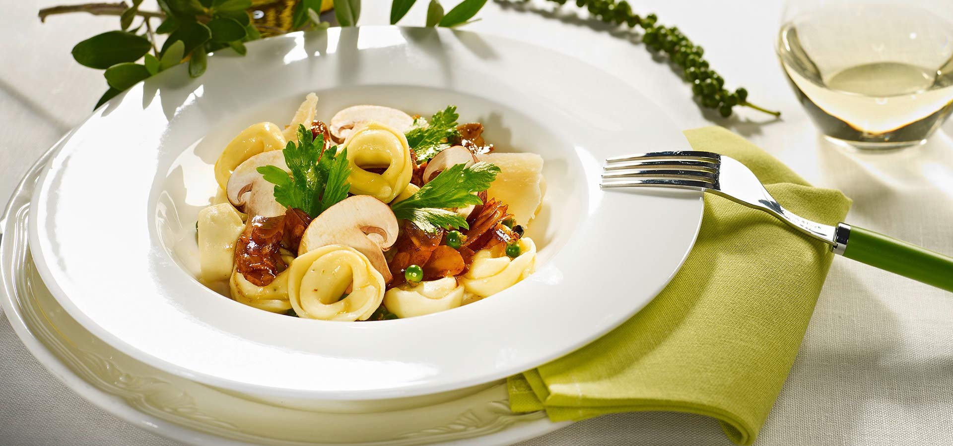 dangelo-pasta-Plate-tortellini-mushrooms